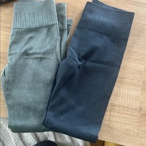 Ribbed Leggings Set in Green and Black